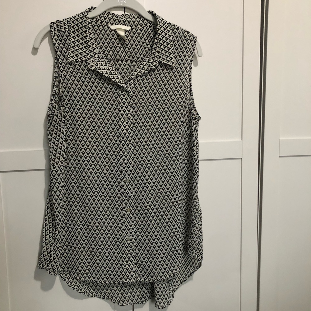 Black and White Sleeveless Women's Top